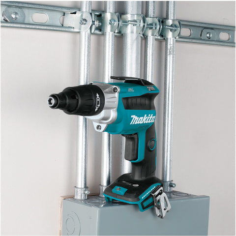 Tournevis 1/4 po 1/4 po sans balai 18V LXT, outil seulement
Technologie INNOVANTE Push-Drive Basse Plage De Vitesse Et Couple Du Moteur Augmenté, L’idéal Pour Les Vis à Métaux Autoforeuses